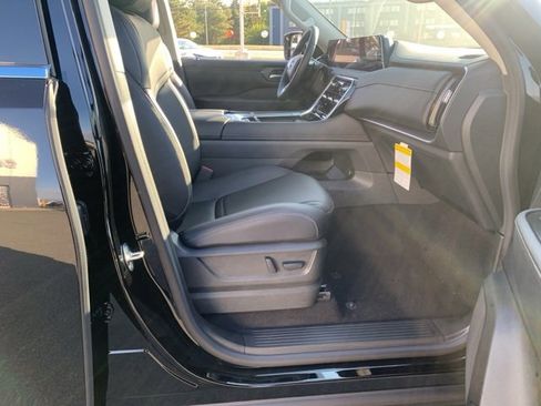 New 2026 Nissan Armada SV image 33