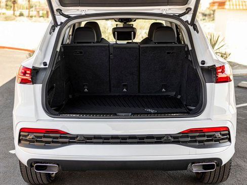 Certified 2025 Audi Q5 Premium Plus w/ Premium Plus image 21