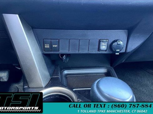Used 2014 Toyota RAV4 XLE image 31