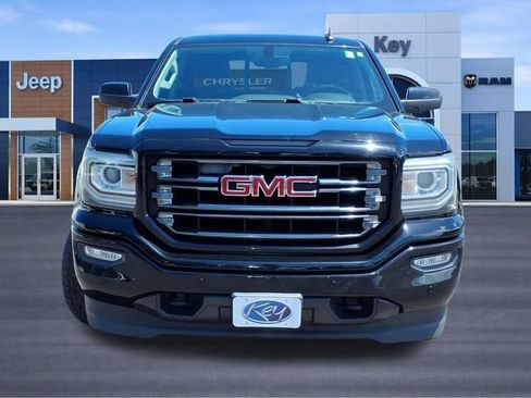 Used 2017 GMC Sierra 1500 SLT w/ All Terrain Package AWD/4WD image 7
