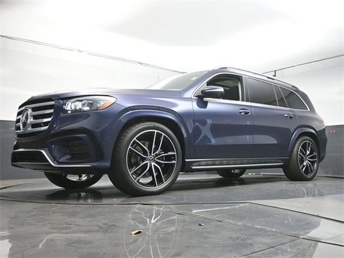 New 2026 Mercedes-Benz GLS 450 4MATIC image 36