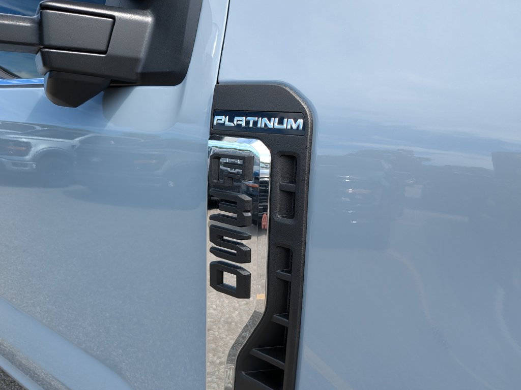 New 2027 Ford F350 Platinum w/ Platinum Plus Package AWD/4WD image 11