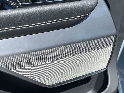 New 2026 Cadillac Vistiq Sport image 16