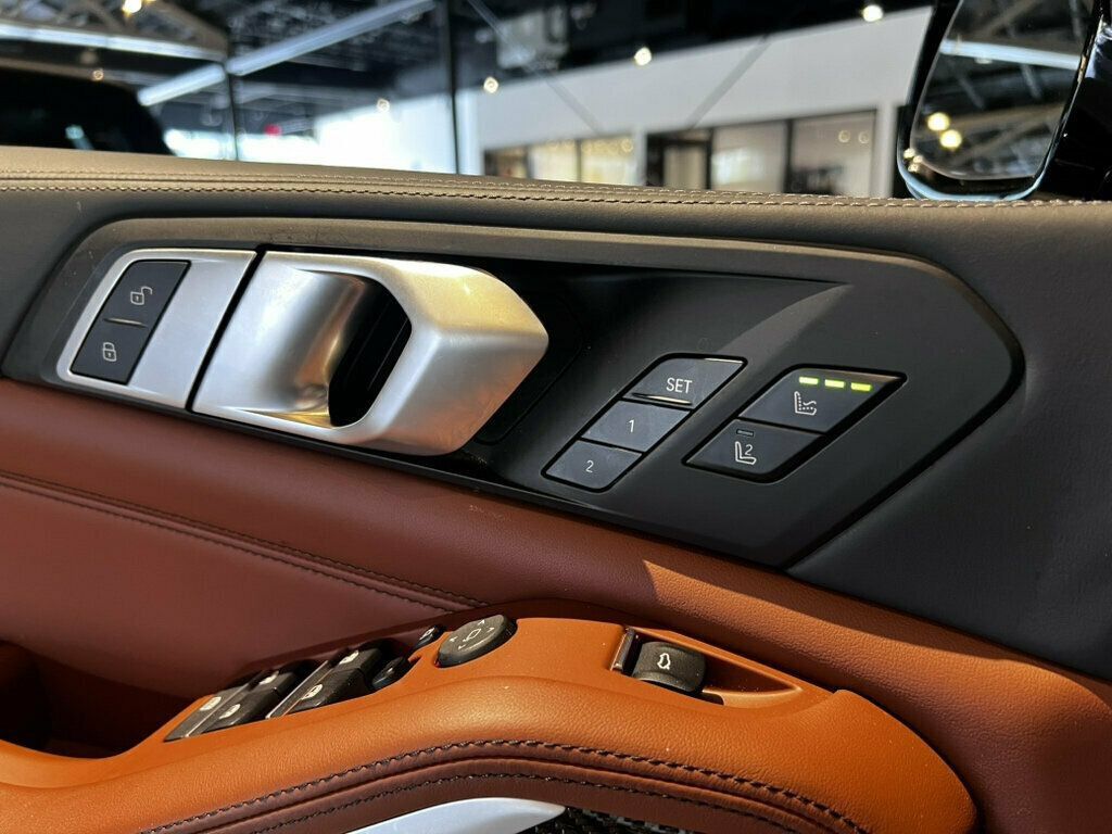 Used 2022 BMW X5 M50i w/ Executive Package AWD/4WD image 18