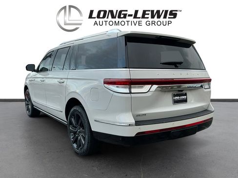 Certified 2024 Lincoln Navigator L Reserve image 4