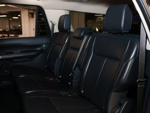 Used 2024 Ford Expedition Max XLT image 13