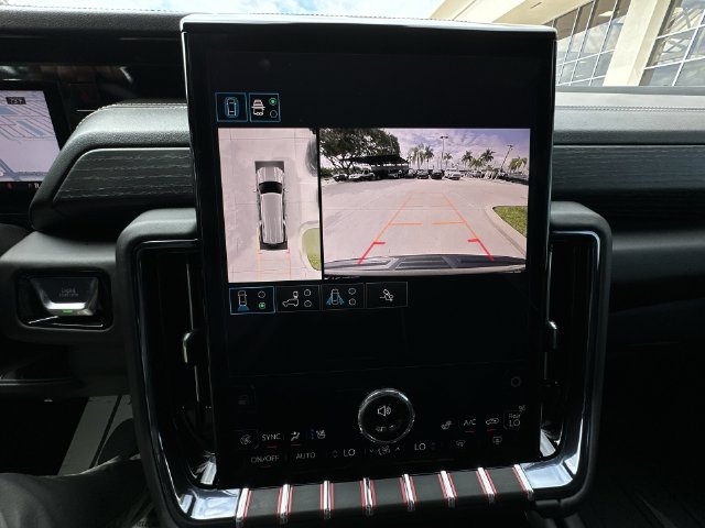Certified 2025 GMC Yukon XL AT4 Ultimate AWD/4WD image 25