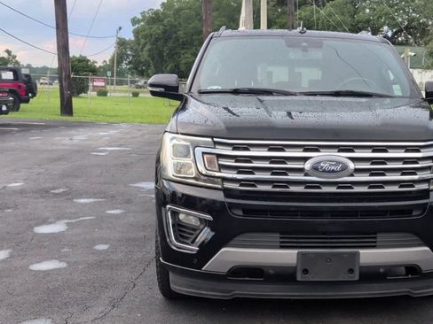 Used 2018 Ford Expedition Max Limited w/ Equipment Group 301A RWD image 3