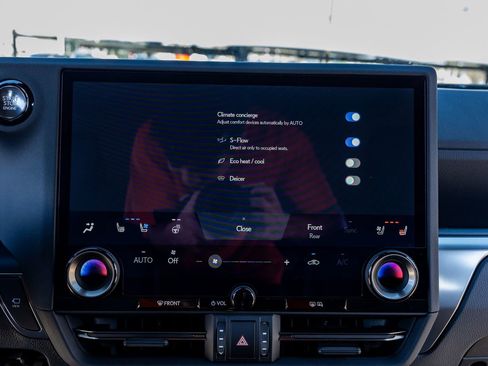 Used 2025 Lexus GX 550 w/ Accessory Package (Z1) image 22