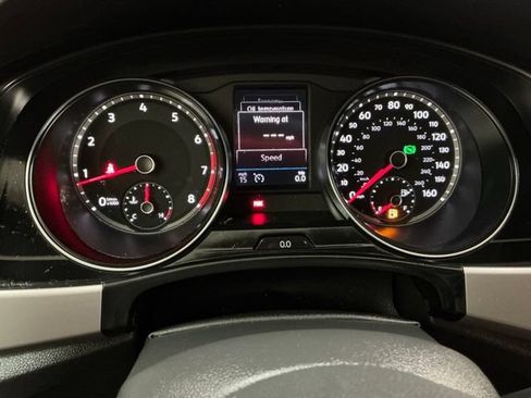 Used 2021 Volkswagen Atlas Cross Sport SE FWD image 30