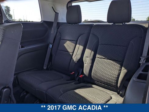 Used 2017 GMC Acadia SLE image 16