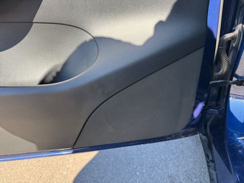 Used 2022 Tesla Model Y Performance AWD/4WD image 25