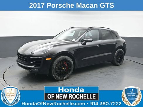 Used 2017 Porsche Macan GTS image 1