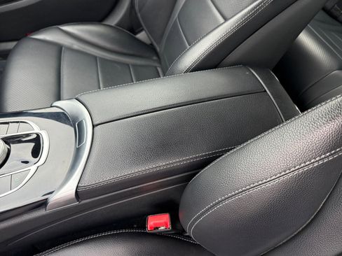 Used 2018 Mercedes-Benz C 300 Sedan image 14