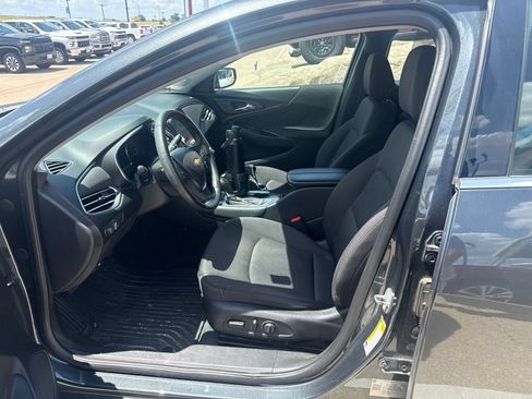 Used 2018 Chevrolet Malibu LT FWD image 7