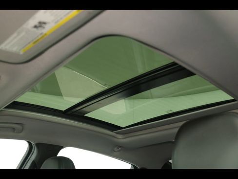 Used 2016 Chevrolet Malibu Premier w/ Driver Confidence Package II image 23