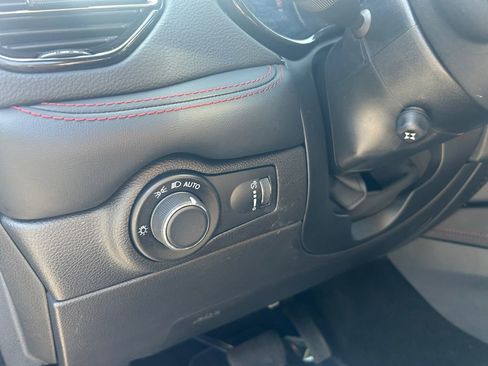 Used 2025 Dodge Durango R/T AWD/4WD image 22