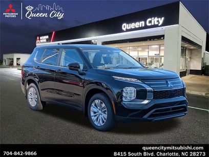 New 2025 Mitsubishi Outlander ES