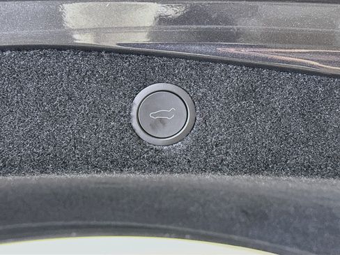 Used 2025 Tesla Model 3 Long Range RWD image 28