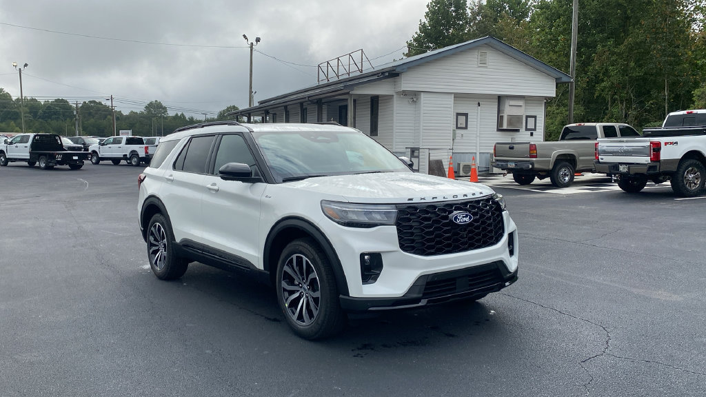 New 2027 Ford Explorer ST-Line AWD/4WD image 3