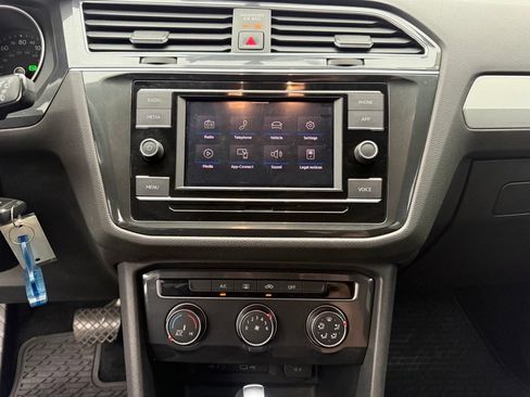 Used 2020 Volkswagen Tiguan S FWD image 38