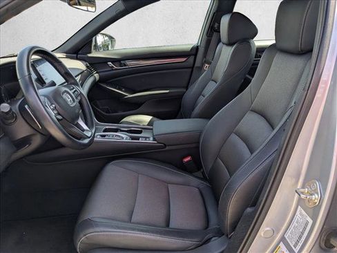 Used 2019 Honda Accord Sport image 13