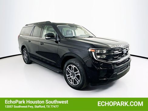Used 2025 Ford Expedition Max Active AWD/4WD image 1