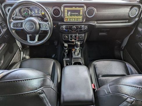 Used 2023 Jeep Wrangler Unlimited Sahara w/ Cold Weather Group AWD/4WD image 18