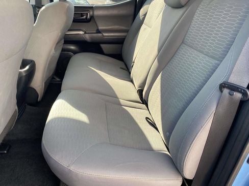 Used 2019 Toyota Tacoma SR5 RWD image 13