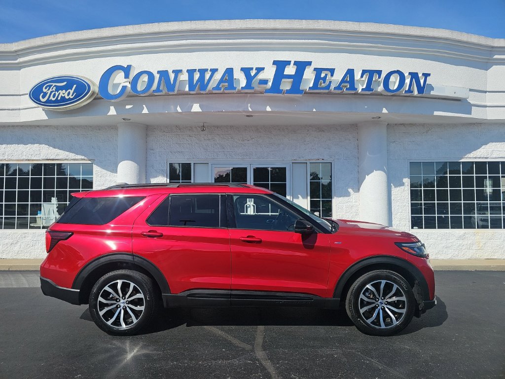 Used 2025 Ford Explorer ST-Line AWD/4WD image 1