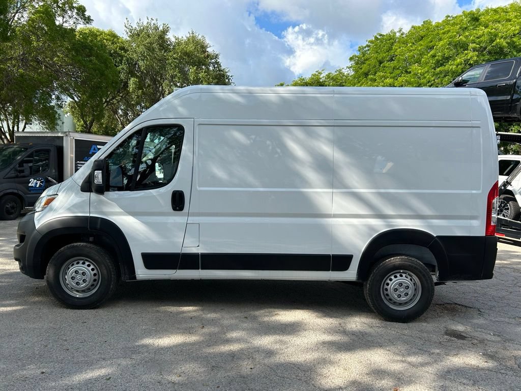 New 2024 RAM ProMaster 2500 w/ Upfitter's Prep Package FWD image 7