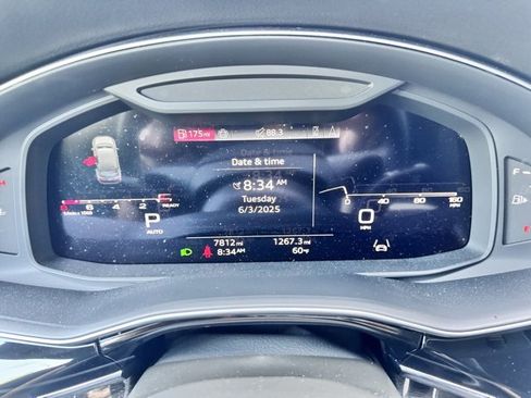 Used 2025 Audi Q7 2.0T Premium w/ Convenience Package image 14