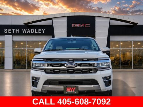 Used 2024 Ford Expedition Max Limited RWD image 2