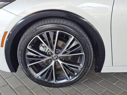 Used 2023 Toyota Prius XLE image 9