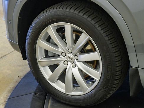 Used 2016 Volvo XC90 T6 Momentum w/ Momentum Plus Package AWD/4WD image 10