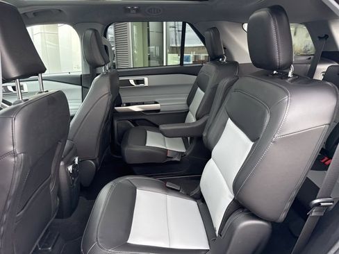 Certified 2023 Ford Explorer XLT w/ Equipment Group 202A image 37