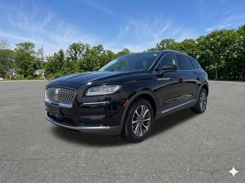 Used 2023 Lincoln Nautilus AWD w/ Premium Package image 4