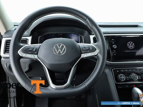 Used 2023 Volkswagen Atlas SE w/ Panoramic Sunroof Package FWD image 20