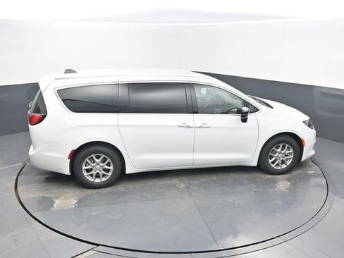 New 2026 Chrysler Voyager LX image 49