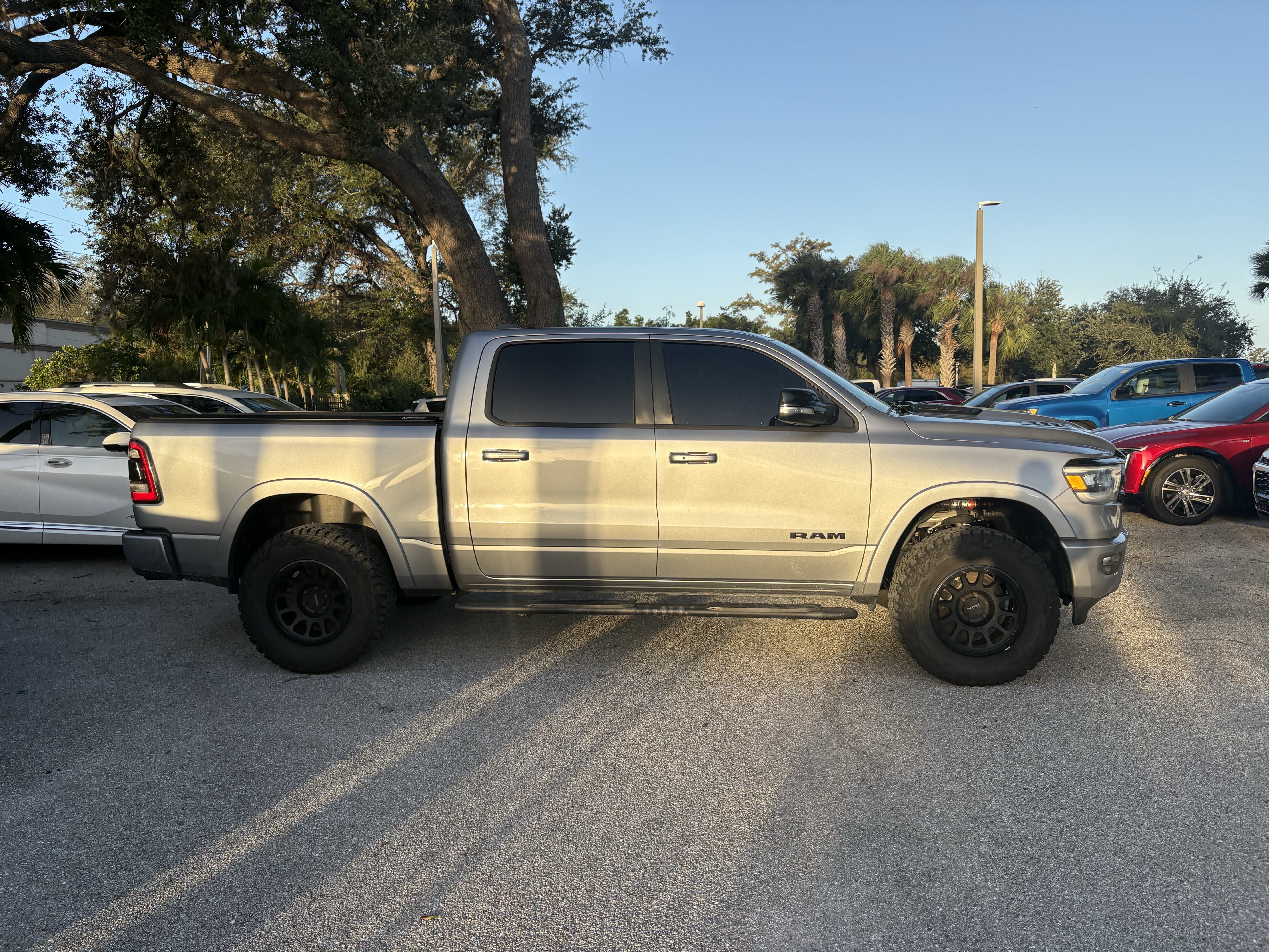Used 2021 RAM 1500 Laramie AWD/4WD image 8