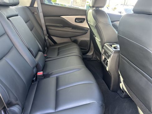 Used 2024 Nissan Murano SV w/ SV Midnight Edition Package image 14