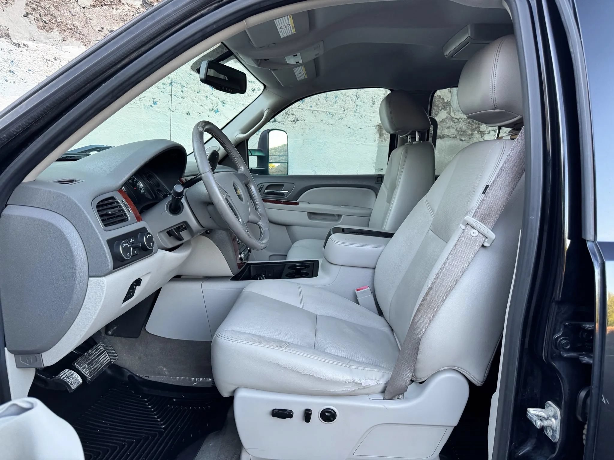 Used 2012 Chevrolet Silverado 2500 LTZ w/ LTZ Plus Package AWD/4WD image 10