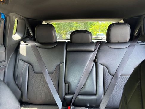 Used 2025 Jeep Compass Trailhawk AWD/4WD image 37