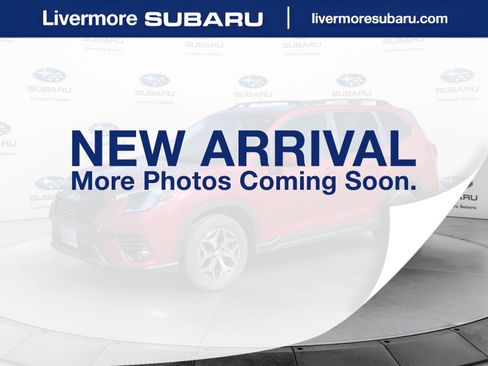 Used 2022 Subaru Forester Premium AWD/4WD image 1
