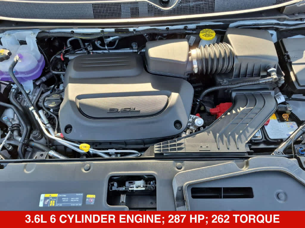 New 2027 Chrysler Pacifica Select FWD image 14