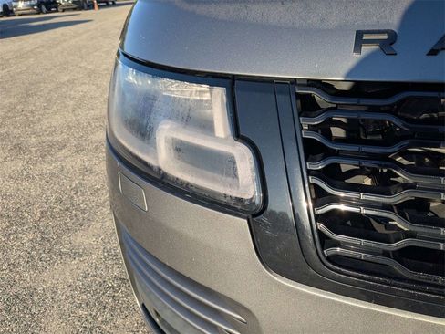 Used 2019 Land Rover Range Rover Supercharged image 10