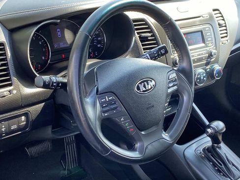 Used 2015 Kia Forte EX FWD image 28