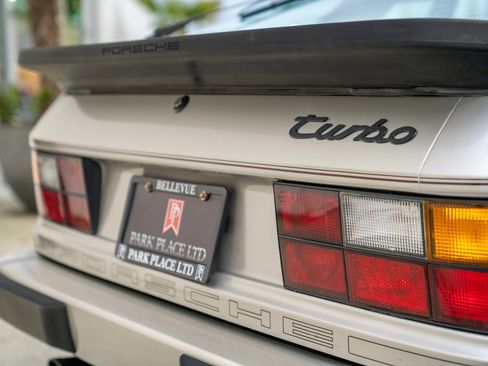 Used 1986 Porsche 944 Turbo image 8