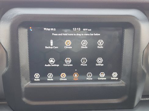 Used 2022 Jeep Wrangler Sport AWD/4WD image 17