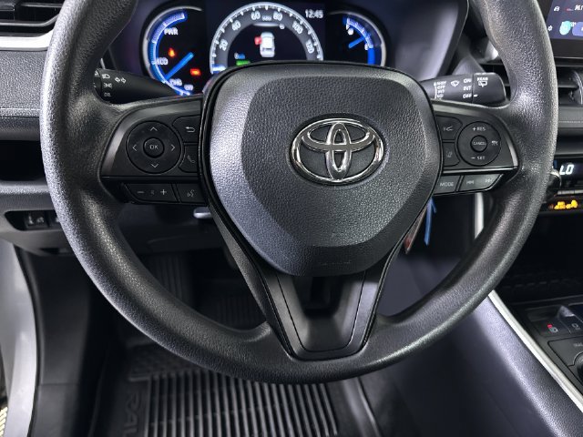 Used 2024 Toyota RAV4 LE AWD/4WD image 11